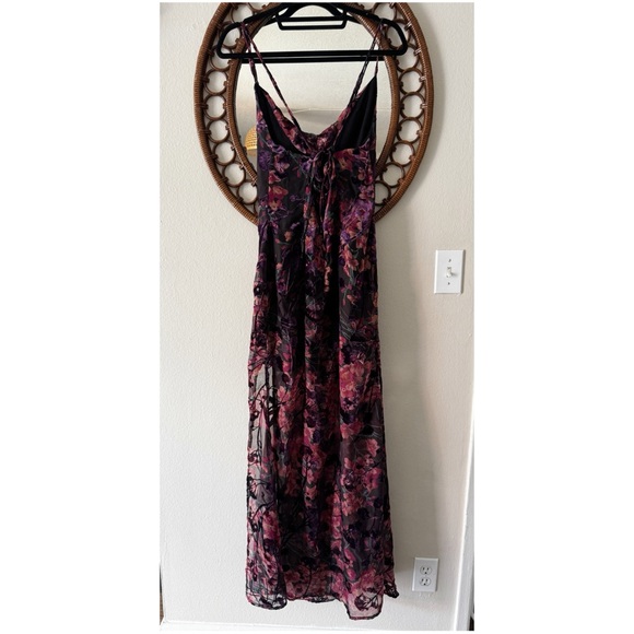 Revolve Showpo Aletts floral velvet burnout maxi dress size 4 - Picture 4 of 15